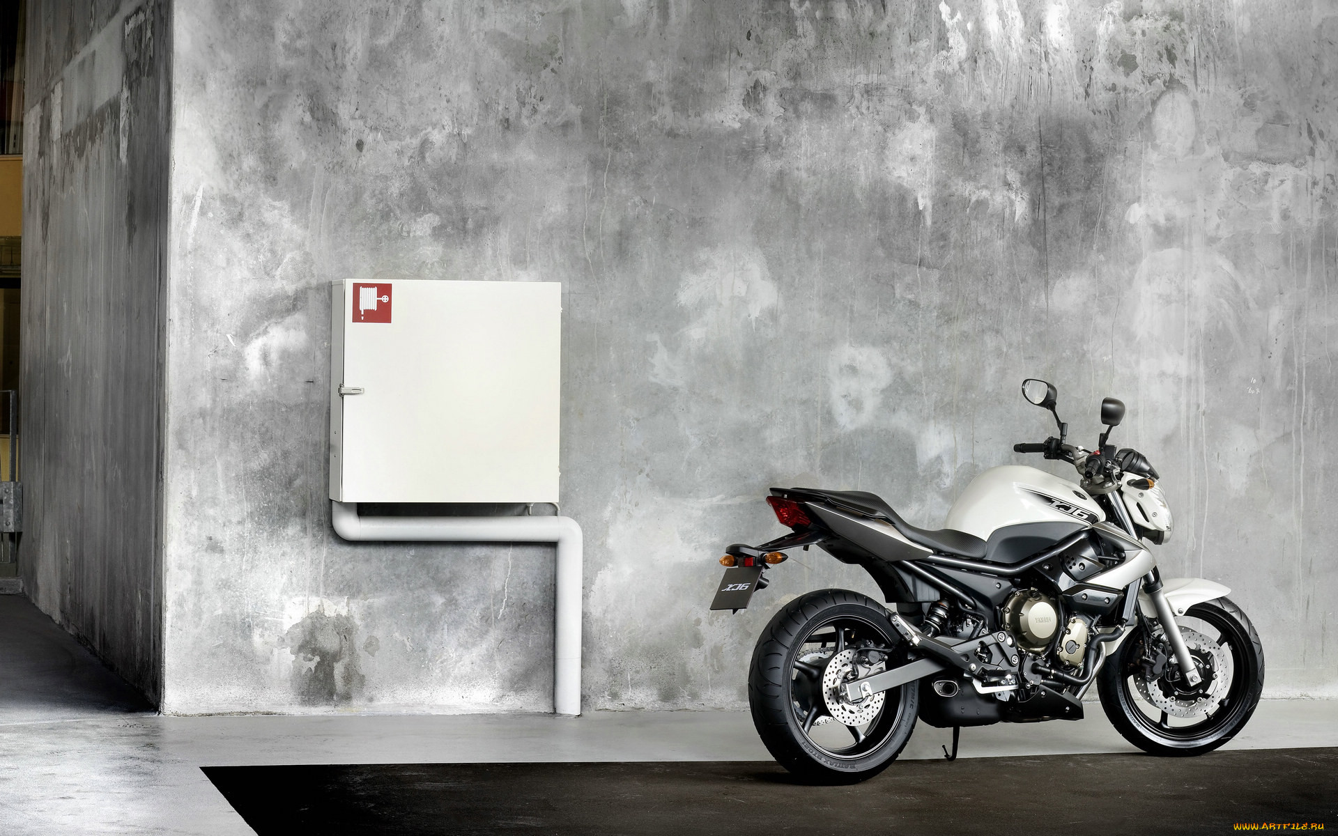 , yamaha, xj6